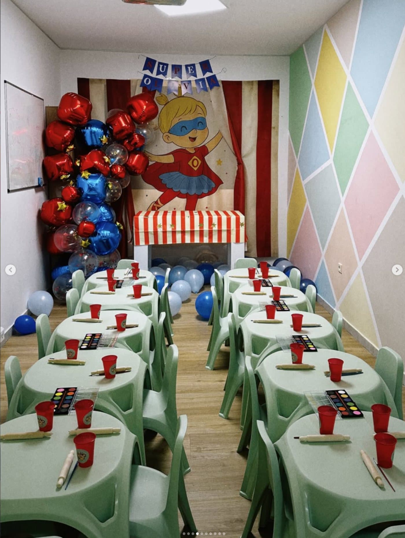 Χριστουγεννιάτικο μπουφέ πάρτι στο Honey Nest